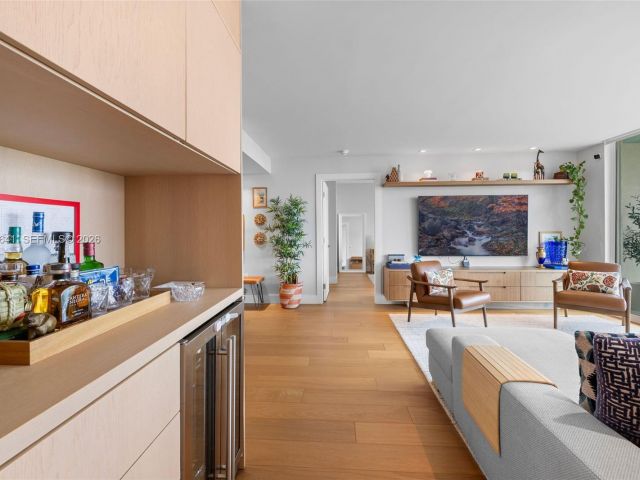 Apartment for sale  Unit #908 - photo 7508619