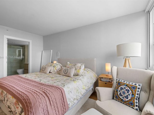 Apartment for sale  Unit #908 - photo 7508621