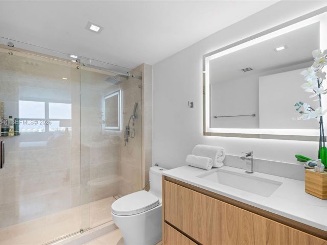 Apartment for sale  Unit #908 - photo 7508624