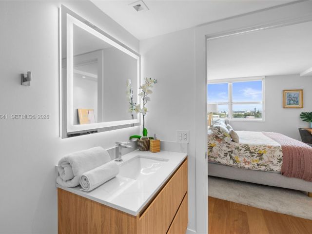 Apartment for sale  Unit #908 - photo 7508625