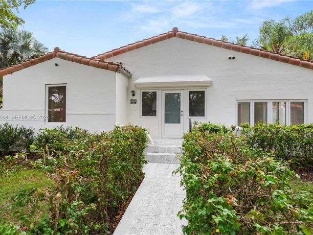 Home for rent at 1222 Genoa St - photo 7470942