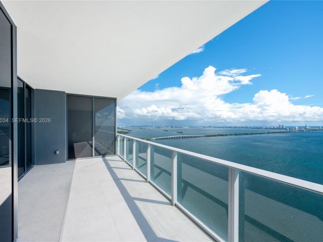 Apartment for rent  Unit #4303 - photo 7489224