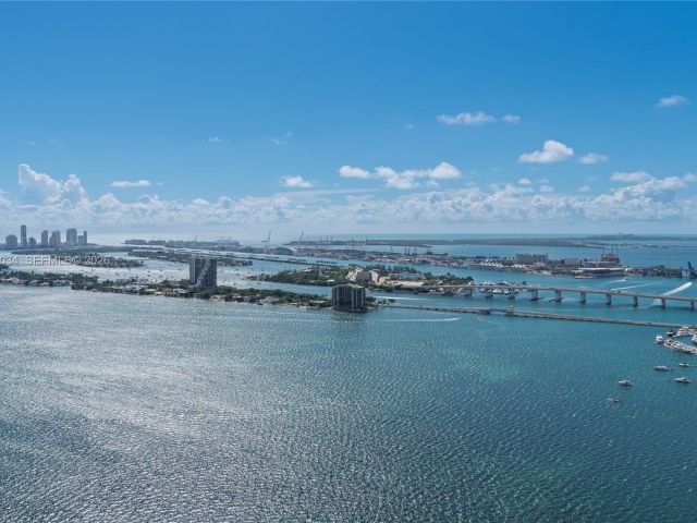 Apartment for rent  Unit #4303 - photo 7489225