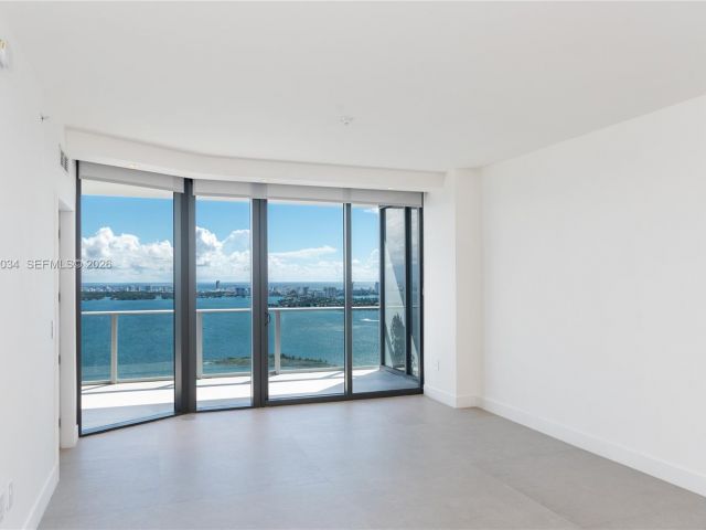 Apartment for rent  Unit #4303 - photo 7489227