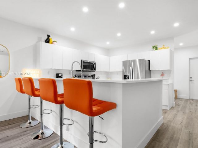 Home for rent at 1123 NE 23rd Ter 1123 - photo 7478667