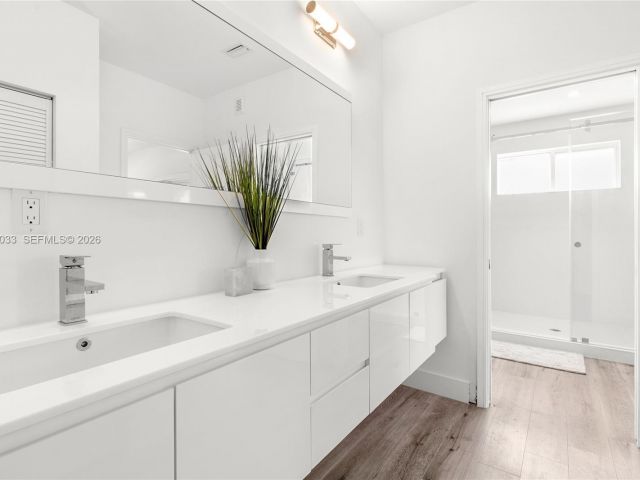 Home for rent at 1123 NE 23rd Ter 1123 - photo 7478674