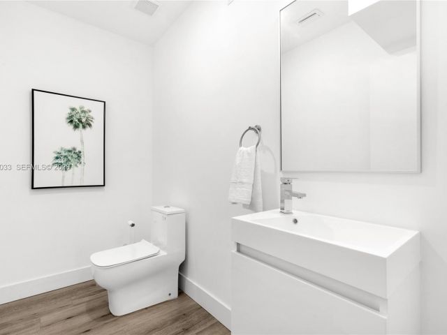 Home for rent at 1123 NE 23rd Ter 1123 - photo 7478679