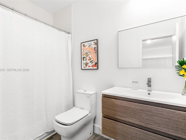 Home for rent at 1123 NE 23rd Ter 1123 - photo 7478680