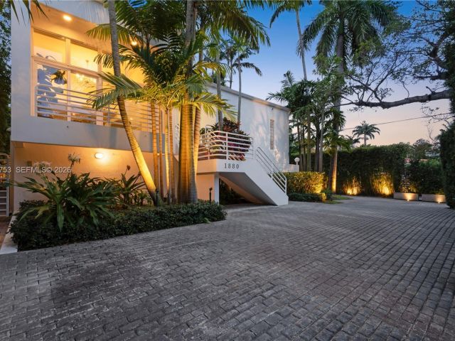 Home for sale at 1880 S Bayshore Dr - photo 7528354