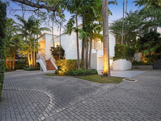 Home for sale at 1880 S Bayshore Dr - photo 7528365