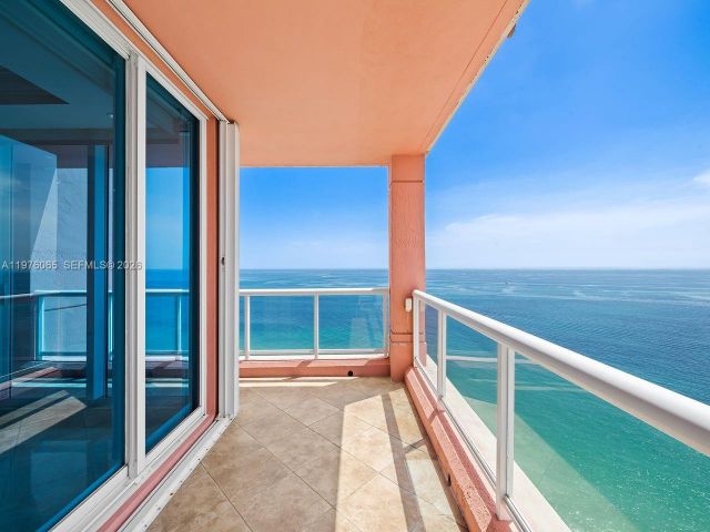 Apartment for rent  Unit #21B - photo 7497343