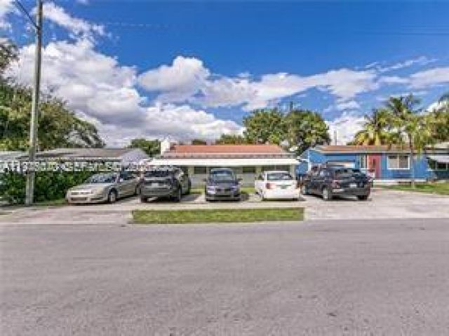 Home for rent at 2631 Fillmore St - photo 7474354