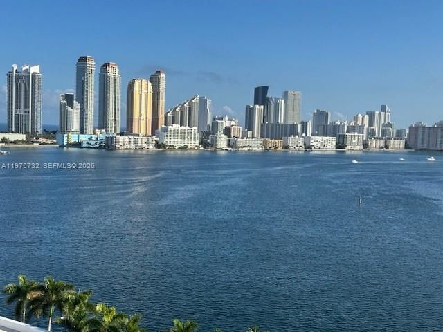 Apartment for rent  Unit #1611 - photo 7504091