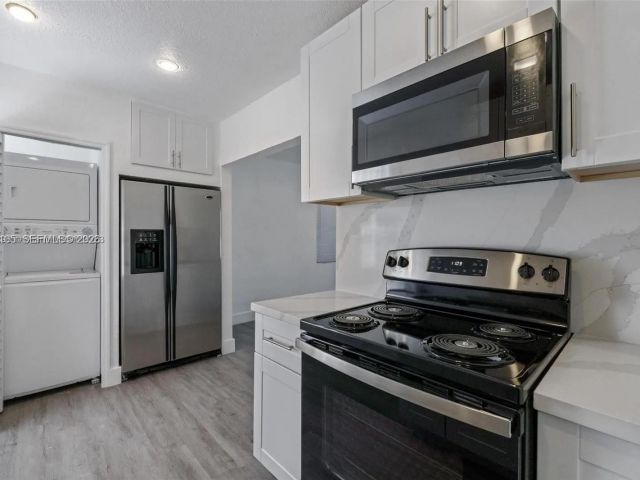 Home for rent at 2410 NW 159th Ter - photo 7479440