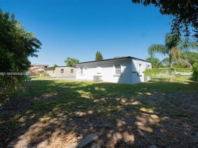 Home for rent at 2410 NW 159th Ter - photo 7479453