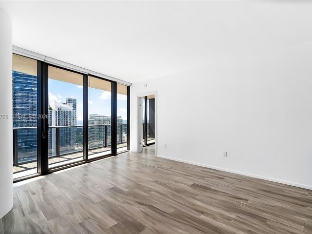 Apartment for rent  Unit #3704 - photo 7452656