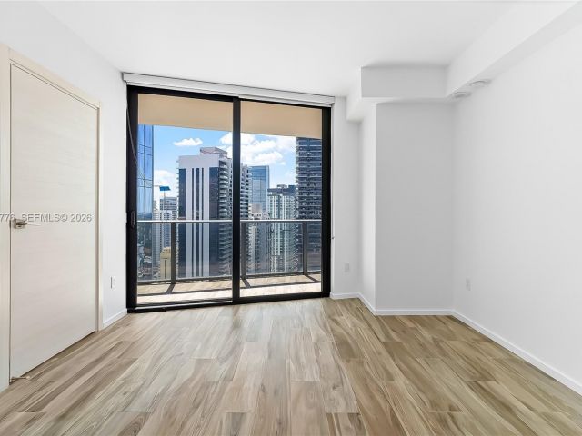 Apartment for rent  Unit #3704 - photo 7452658