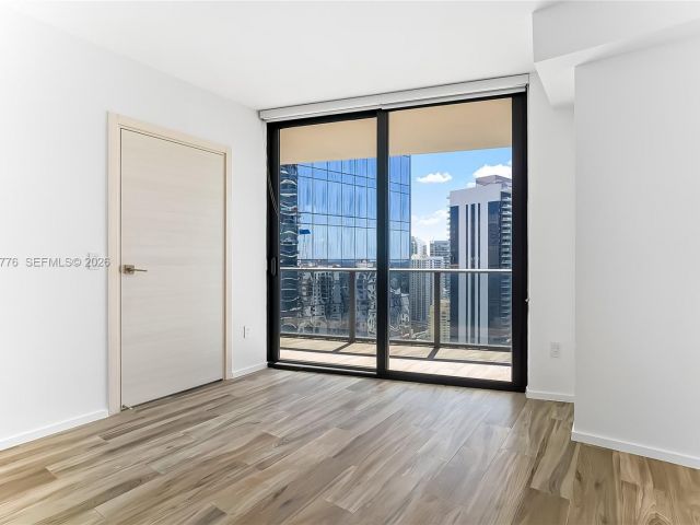 Apartment for rent  Unit #3704 - photo 7452659