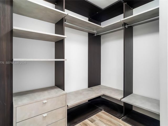 Apartment for rent  Unit #3704 - photo 7452665