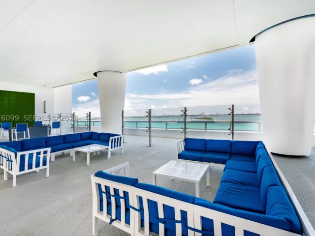 2-bedroom condo for sale in Miami - 1800 N Bayshore Dr 2503 - MondialRealty