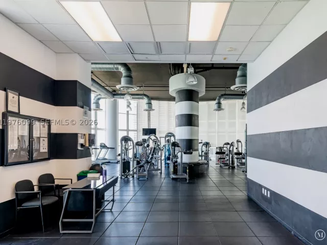 2-bedroom condo for sale in Miami - 1800 N Bayshore Dr 2503 - MondialRealty
