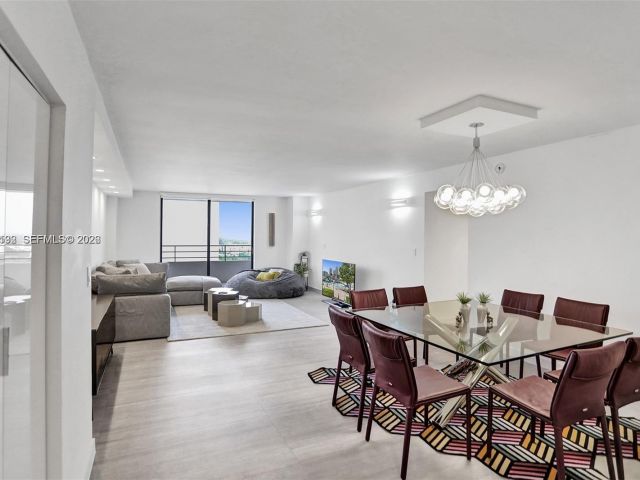 2-bedroom condo for sale in Hallandale Beach - 2500 Parkview Dr 1912 - MondialRealty