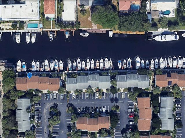 Home for rent at 2533 NE 15th St - photo 7478313