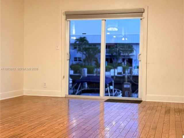 Home for rent at 2533 NE 15th St - photo 7478320