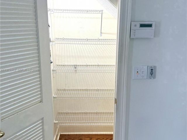 Home for rent at 2533 NE 15th St - photo 7478324