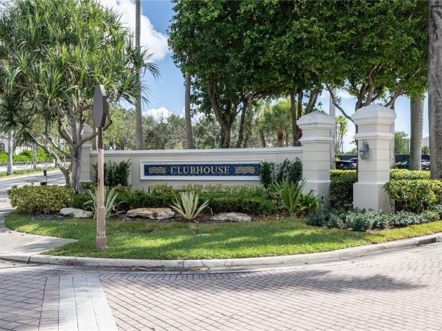 Home for rent at 1547 Mariner Way 0 - photo 7474308