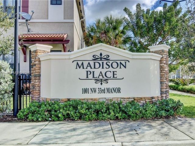 Home for sale at 1071 NW 33rd Ct - photo 7524363