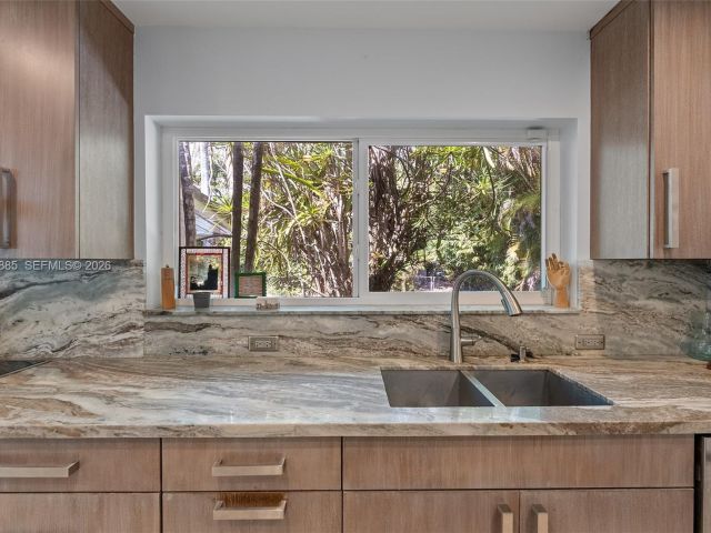 Home for sale at 4510 Ingraham Hwy - photo 7471347