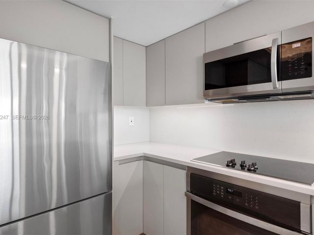 Apartment for rent  Unit #2308 - photo 7533857