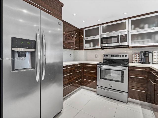 Apartment for rent  Unit #PHJ - photo 7521135