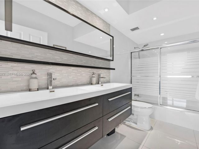 Apartment for rent  Unit #PHJ - photo 7521148