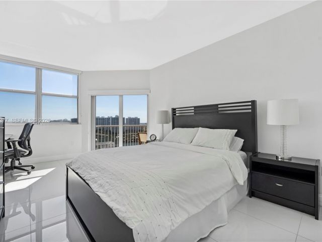 Apartment for rent  Unit #PHJ - photo 7521150