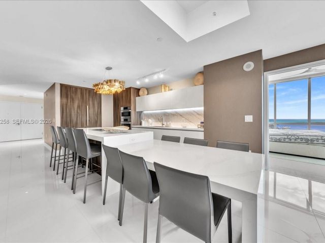 Apartment for sale  Unit #3711 - photo 7488153