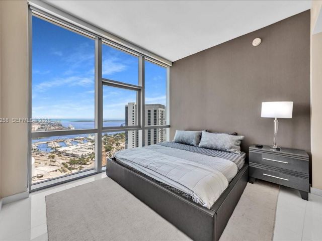 Apartment for sale  Unit #3711 - photo 7488167