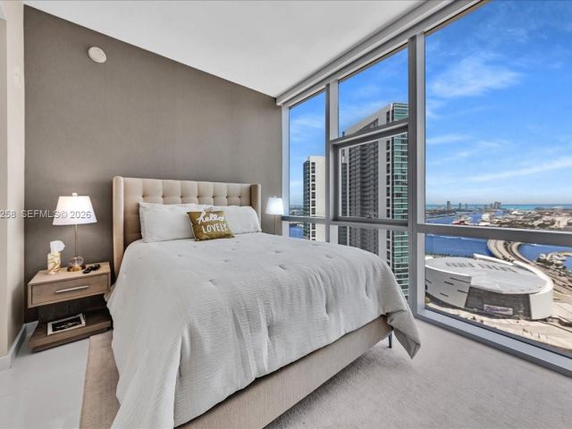 Apartment for sale  Unit #3711 - photo 7488169