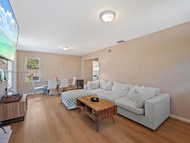 Home for rent at 1480 SW 26th Ave - photo 7513111