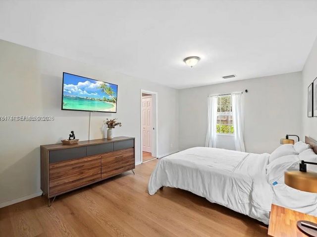 Home for rent at 1480 SW 26th Ave - photo 7513112