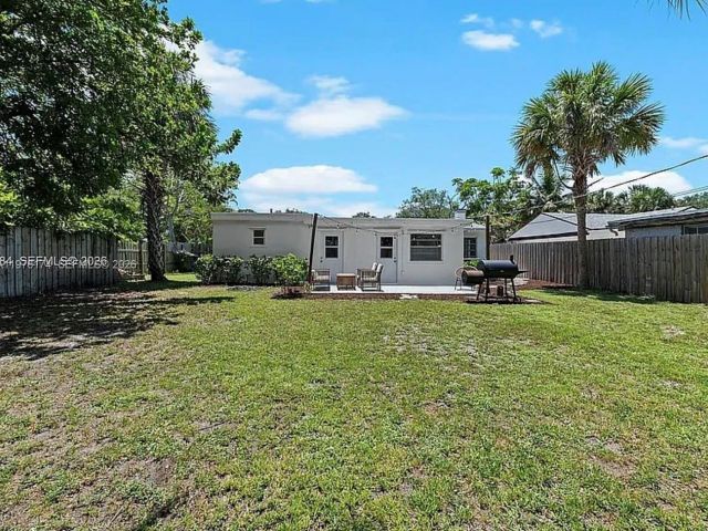 Home for rent at 1480 SW 26th Ave - photo 7513123