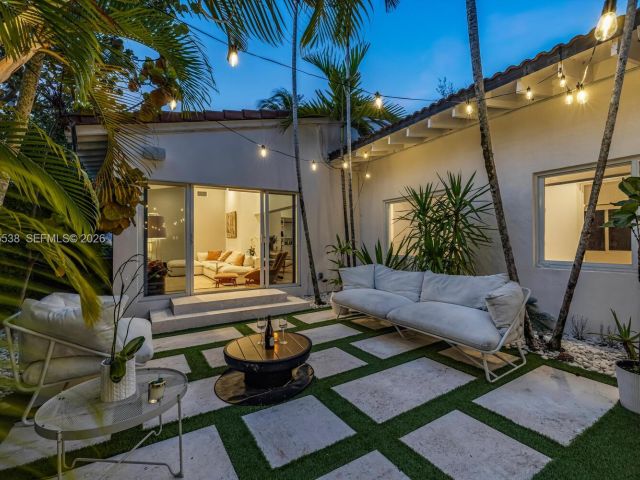 Home for sale at 7630 NE 8th Ave - photo 7521553