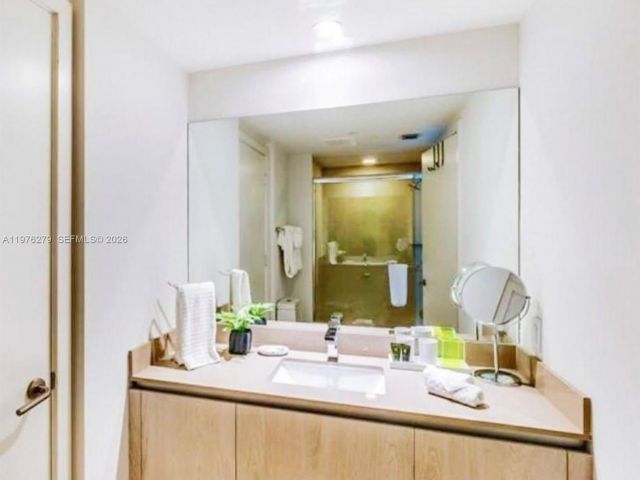 Apartment for sale  Unit #3704 - photo 7512348