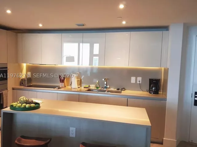 2-bedroom condo for sale in Hollywood - 4111 S Ocean Dr 3704 - MondialRealty