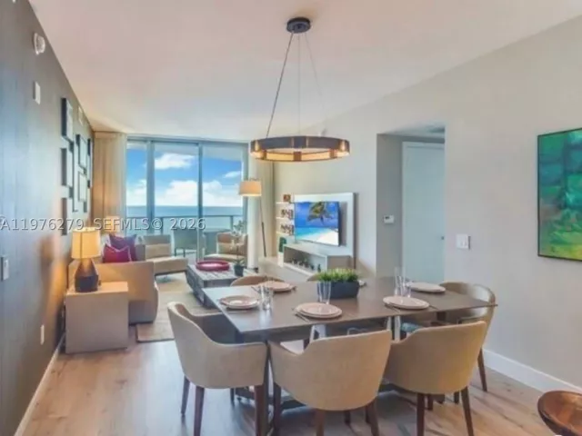 2-bedroom condo for sale in Hollywood - 4111 S Ocean Dr 3704 - MondialRealty
