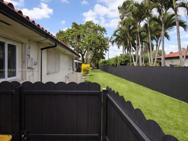 Home for sale at 3500 SW 128th Ave - photo 7493833