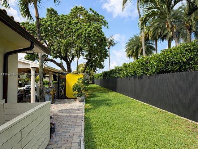 Home for sale at 3500 SW 128th Ave - photo 7493837