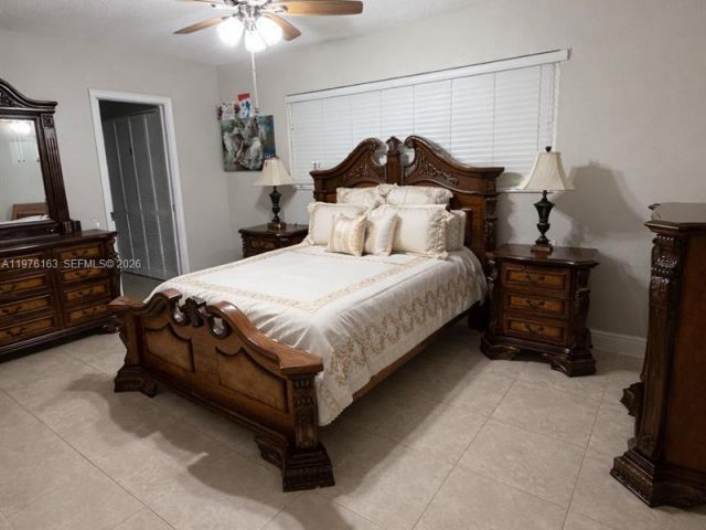 Home for sale at 3500 SW 128th Ave - photo 7493840