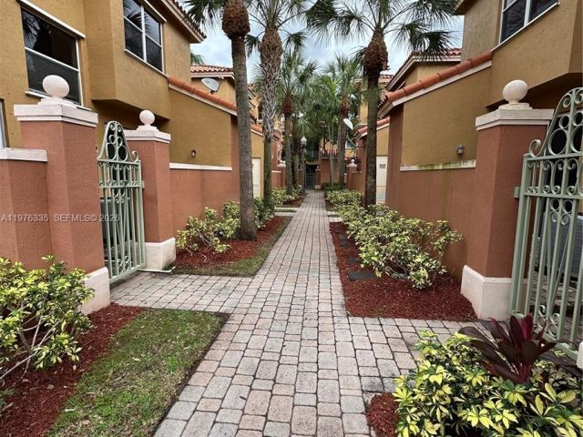 Home for rent at 745 SW 107th Ave - photo 7455672